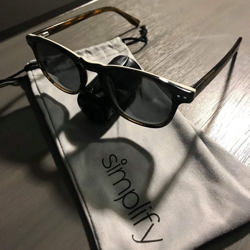 Simplify Walker Polarized Sunglasses// brown
